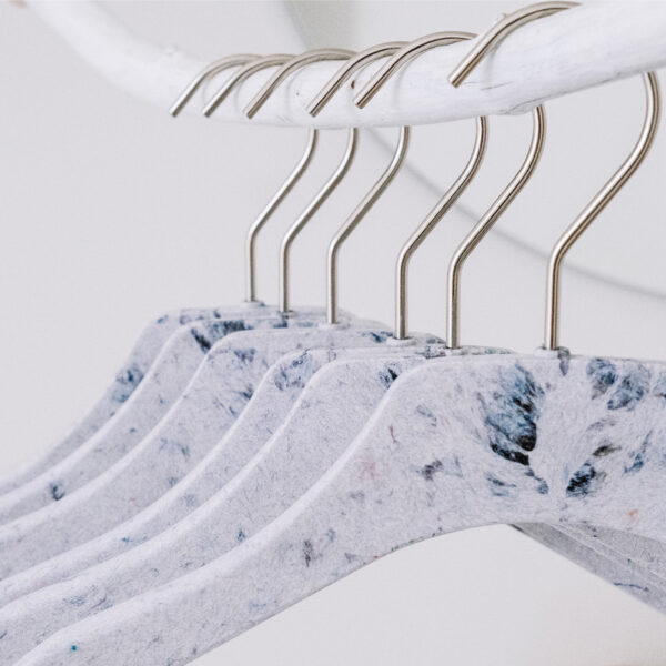 Hanger made from fashion waste - Kleiderbügel aus Altkleidern